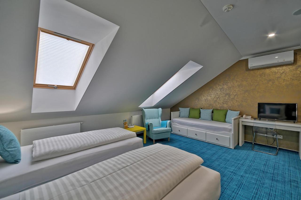 Hotel Pod Branou Bardejov Bagian luar foto