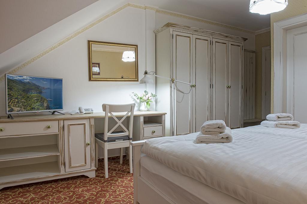 Hotel Pod Branou Bardejov Ruang foto