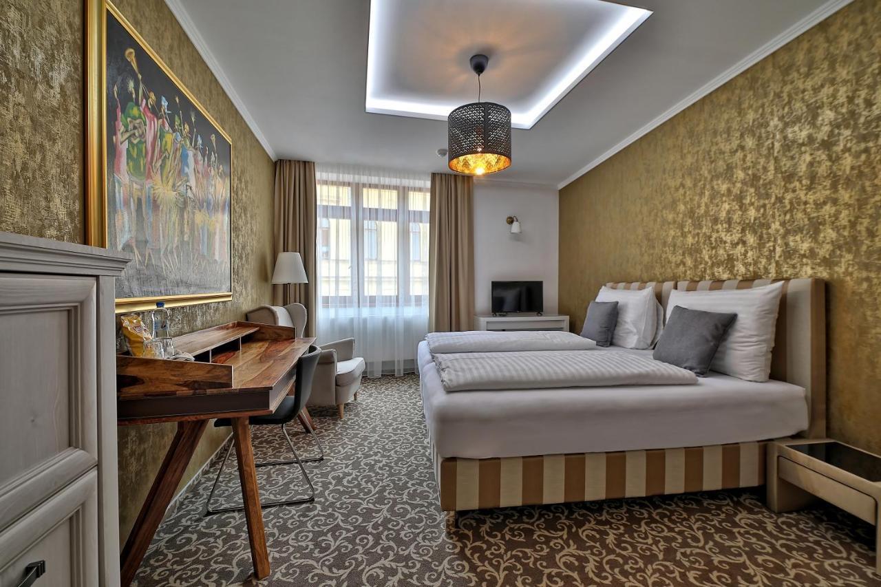 Hotel Pod Branou Bardejov Bagian luar foto